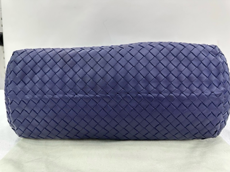 BV葆蝶家 編織鏈包 柔軟真皮,大小適中,耐用容納度高。手拎、肩背無壓力,特別適合通勤上班的一隻包-2