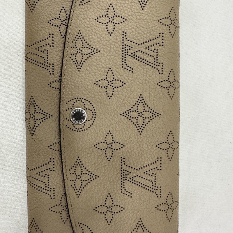 Louis Vuitton路易威登 月光女神 Monogram圖案鏤空 長版皮夾 晶片-1