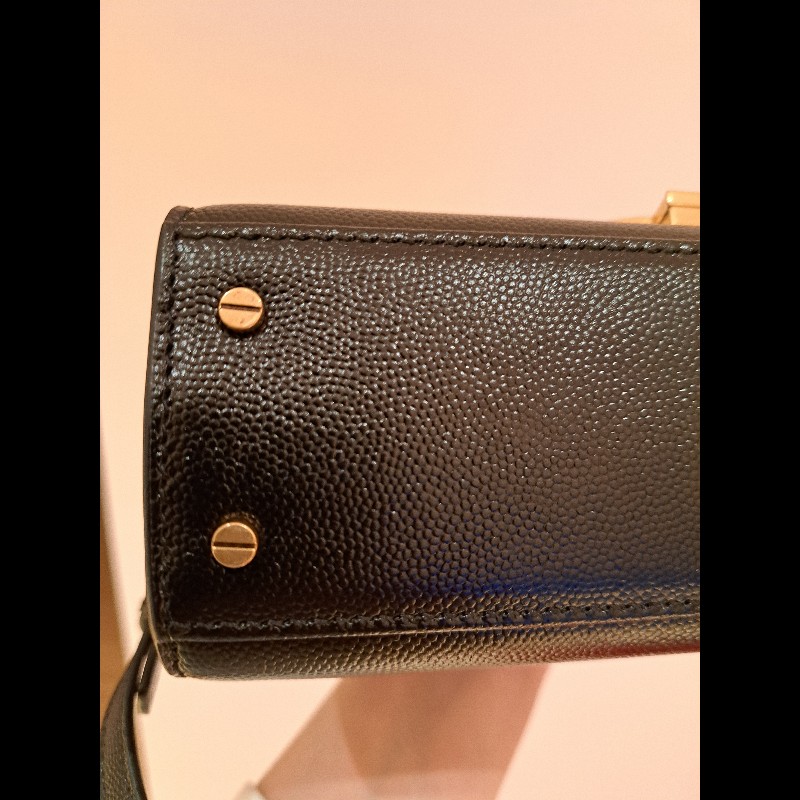 YSL 聖羅蘭Saint Laurent Cassandra粒面壓紋皮革迷你手挽袋
黑色-7