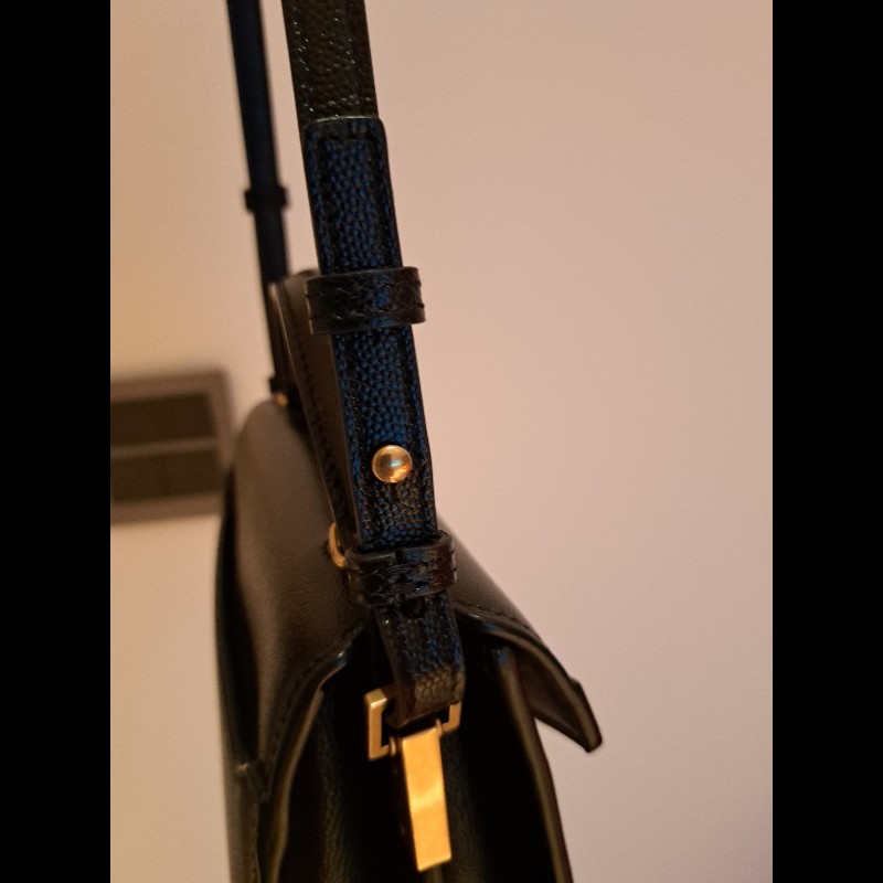 YSL 聖羅蘭Saint Laurent Cassandra粒面壓紋皮革迷你手挽袋
黑色-11