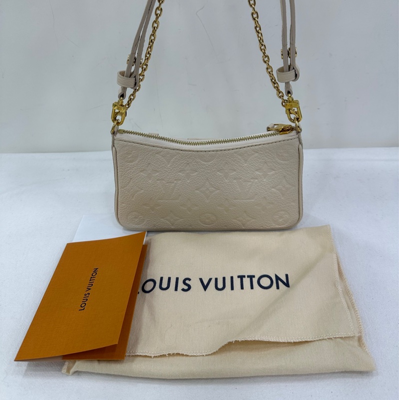 LV Easy Pouch On Strap 路易威登 女士包款 奶油白純皮 壓花牛皮 肩背包 晶片有購證 尺寸:20*12cm-2