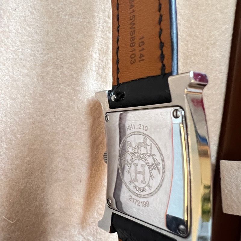 近全新二手-HERMÈS 愛馬仕鑽石珍珠母貝錶-5