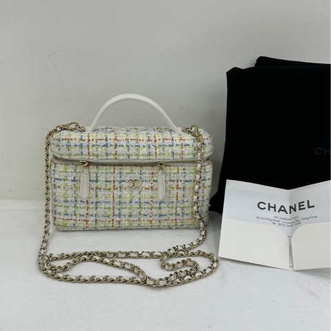 Chanel 香奈兒 25C 白色金扣毛呢LP便當盒 有購證
