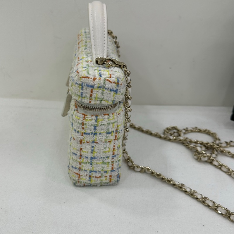 Chanel 香奈兒 25C 白色金扣毛呢LP便當盒 有購證-3