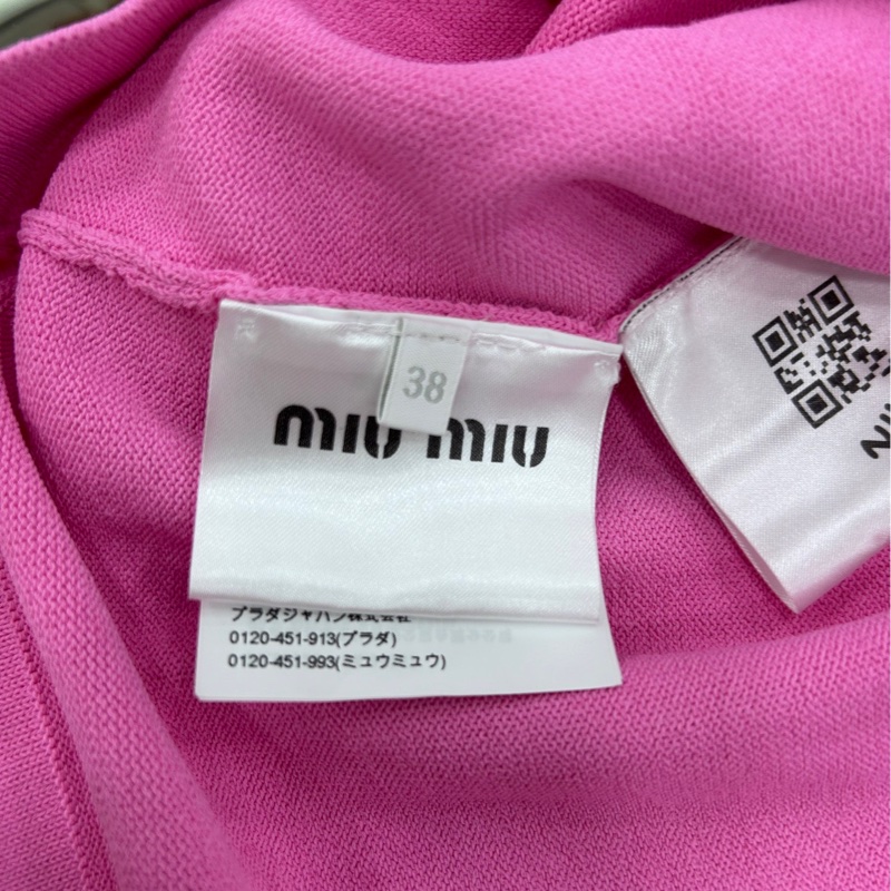 miumiu/繆繆 粉紅半拉鍊翻領polo上衣 38碼-4
