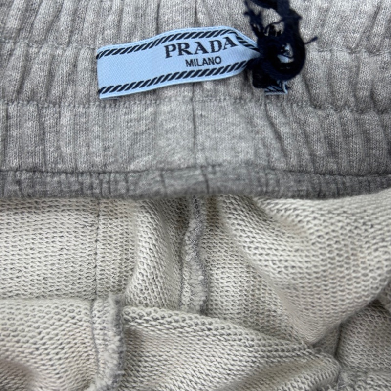 Prada 25新款灰色三角標純棉運動褲 衛褲 S碼-2