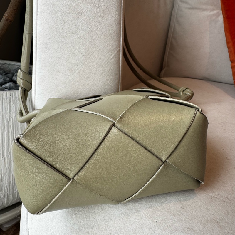 BOTTEGA VENETA Mini Cassette Camera Bag編織/相機包-1