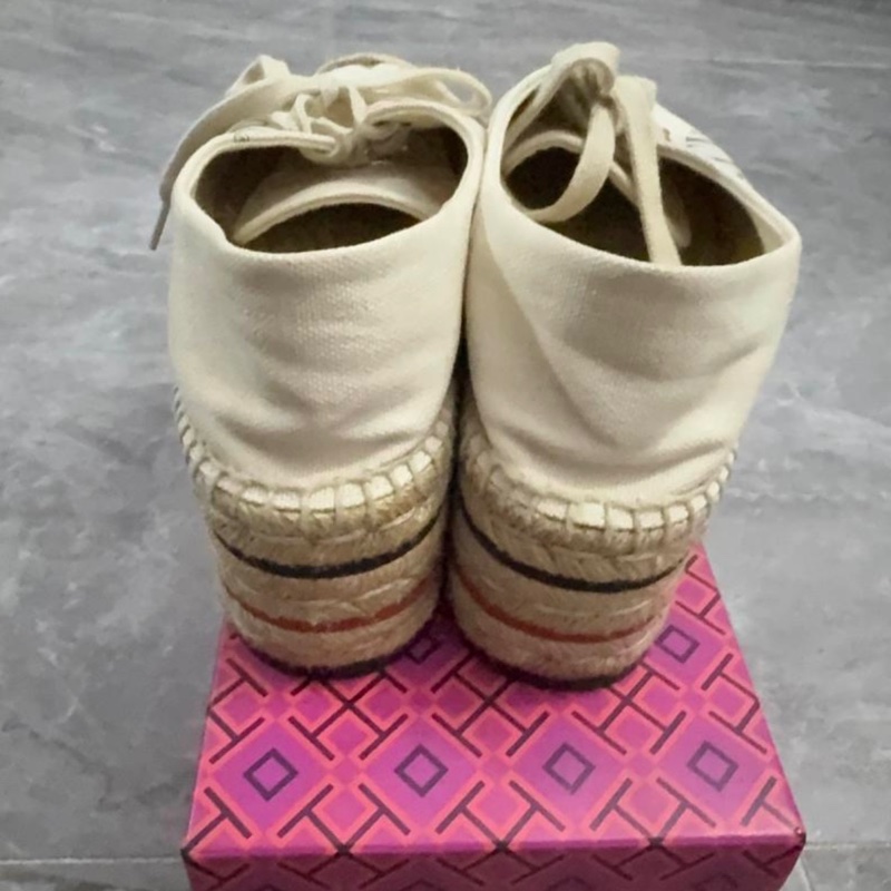 GUCCI 新款Gucci標誌松糕帆布鞋 女款 米白色-2