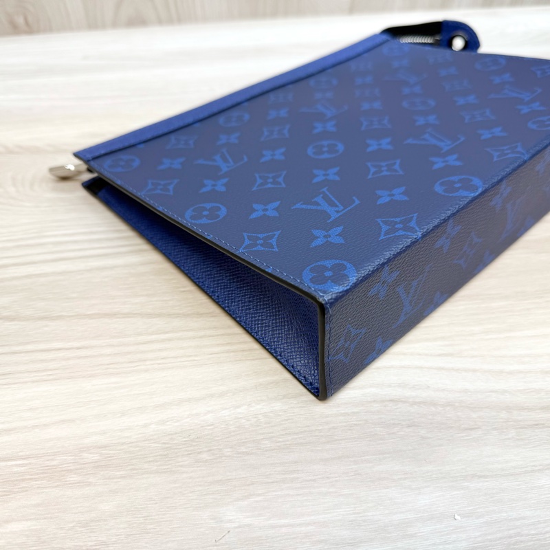 LV海洋藍色牛皮銀鍊Pochette Voyage MM手拿包M30423-8