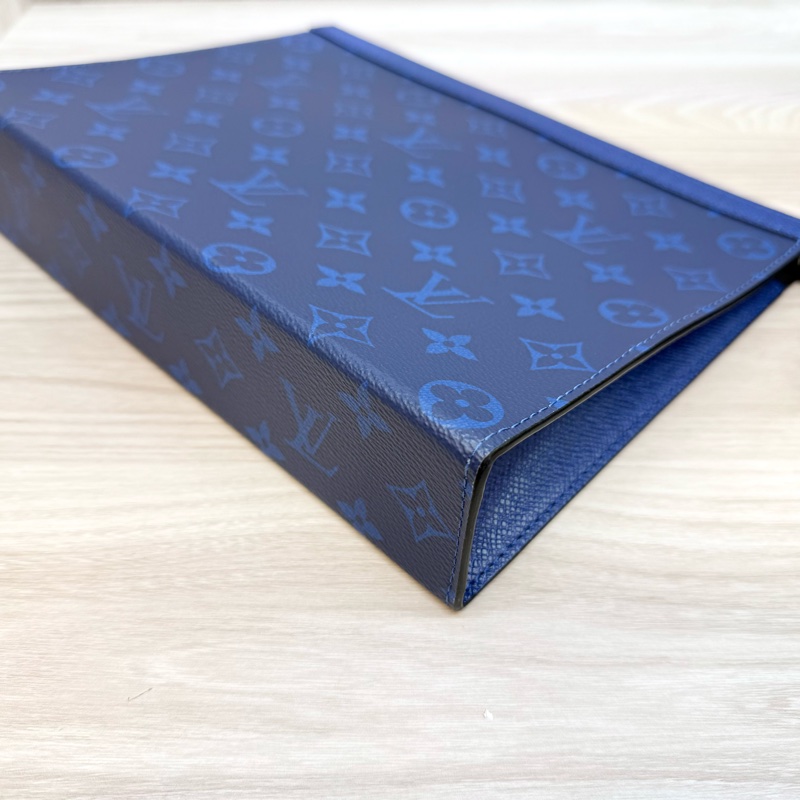 LV海洋藍色牛皮銀鍊Pochette Voyage MM手拿包M30423-9