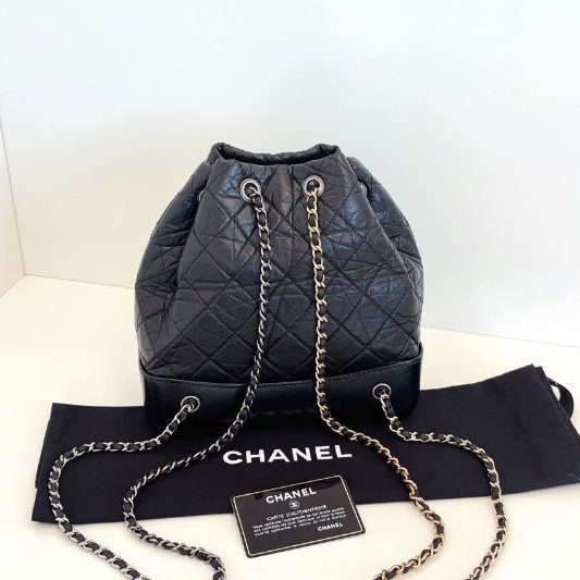 香奈兒/Chanel Gabrielle全黑色流浪小號後背包 經典金銀鴛鴦皮穿鏈條皺褶菱格牛皮-1