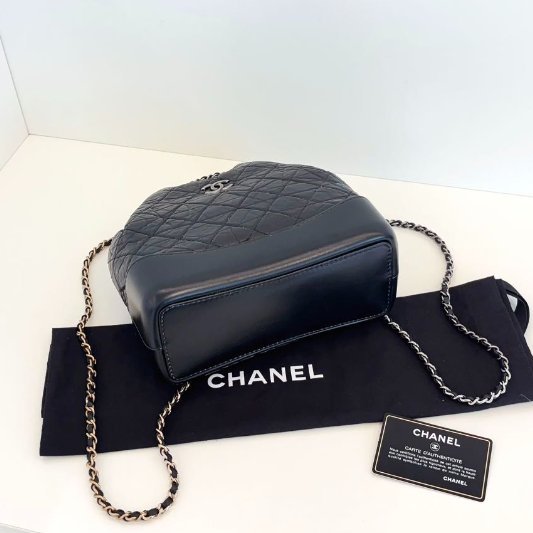 香奈兒/Chanel Gabrielle全黑色流浪小號後背包 經典金銀鴛鴦皮穿鏈條皺褶菱格牛皮-5