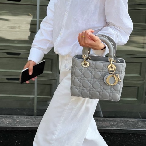 DIOR霧霾藍灰藤格紋小牛皮Lady Dior黛妃包M0538