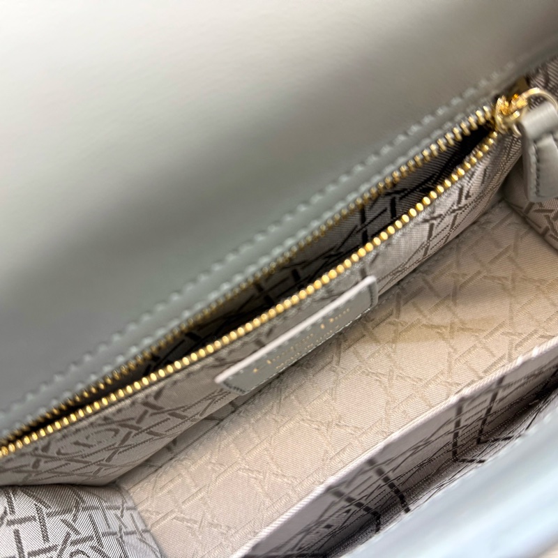 DIOR霧霾藍灰藤格紋小牛皮Lady Dior黛妃包M0538-11