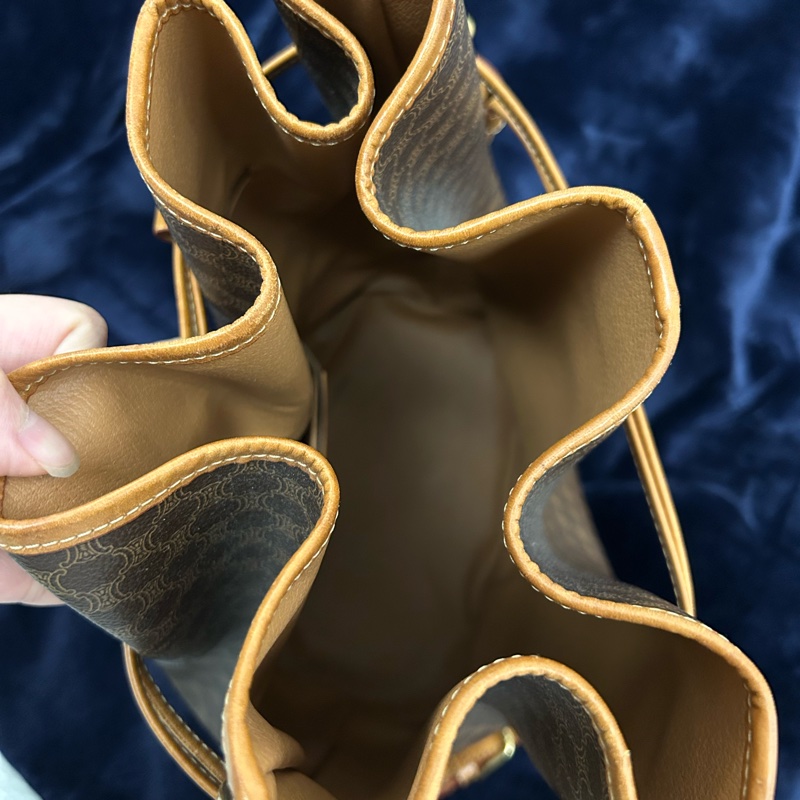 Celine 復古老花水桶包-4
