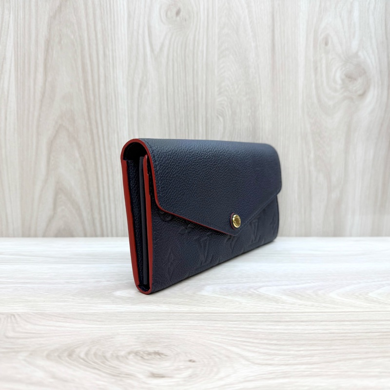 LV海軍藍牛皮壓紋滾紅邊信封式長夾M62125-3