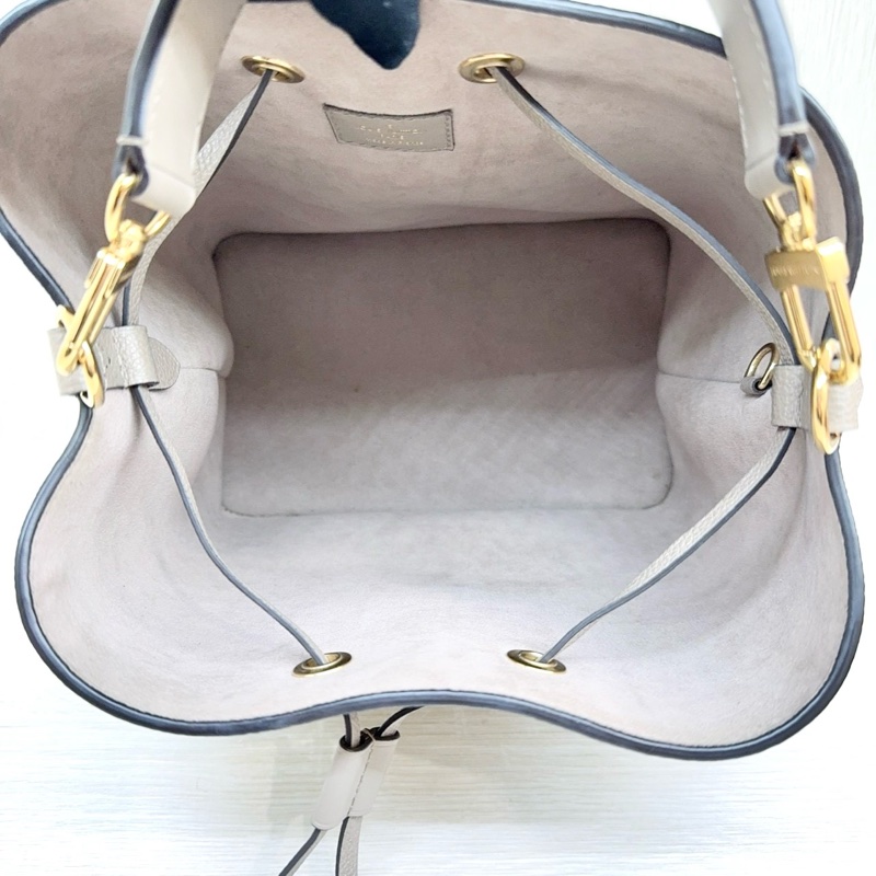 LV斑鳩灰牛皮NeonoeMM抽繩水桶包M45555-8