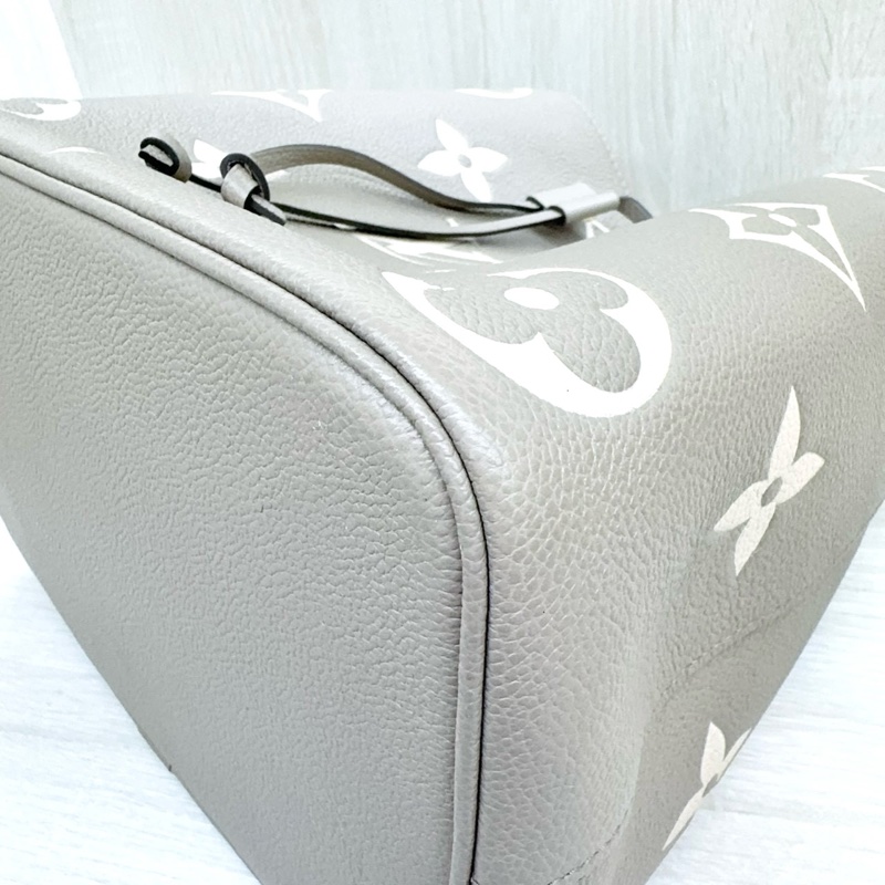 LV斑鳩灰牛皮NeonoeMM抽繩水桶包M45555-14