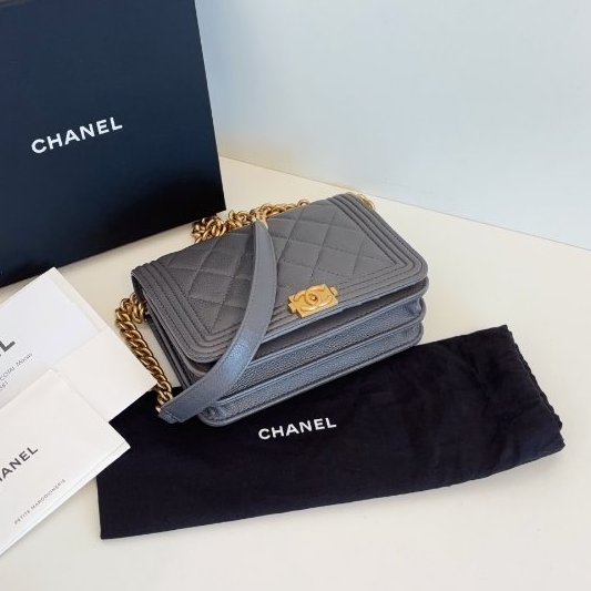 近新品 香奈兒/Chanel 灰色金扣荔枝皮leboy WOC鏈條包 芯片款-8