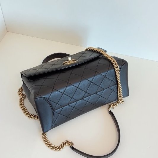 香奈兒/Chanel Trendy CC中號 黑金鏤空字母Kelly鏈條郵差包-5