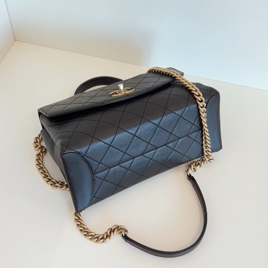 香奈兒/Chanel Trendy CC中號 黑金鏤空字母Kelly鏈條郵差包-8