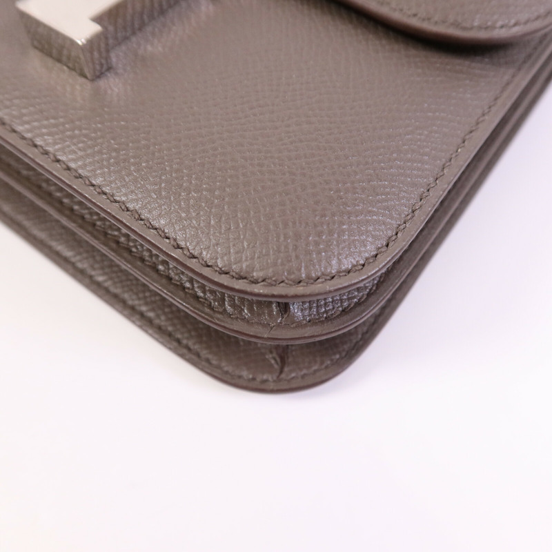 HERMES Epsom皮革Constance Mini銀扣肩背袋Etain-10