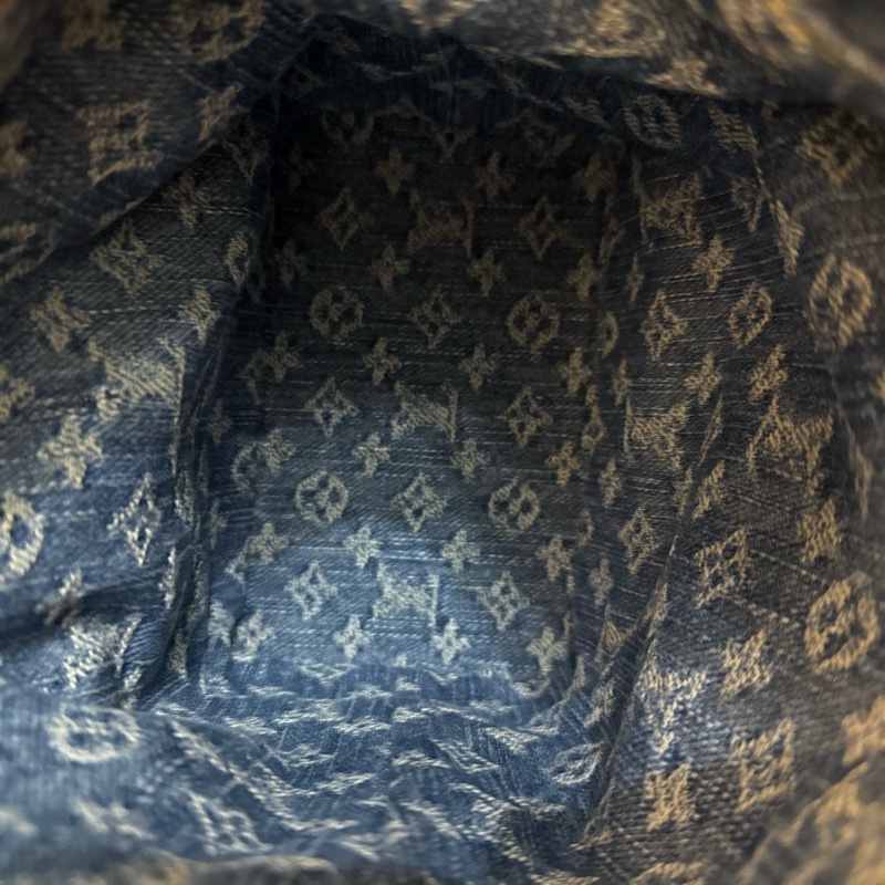 Louis Vuitton最新Nano Noé 藍色Monogram圖案牛仔布水桶包-14