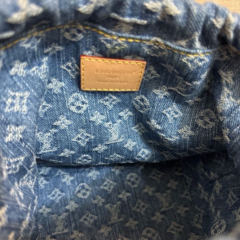 Louis Vuitton最新Nano Noé 藍色Monogram圖案牛仔布水桶包-15