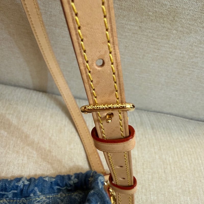 Louis Vuitton最新Nano Noé 藍色Monogram圖案牛仔布水桶包-20