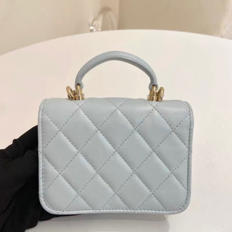 【96新✨ 全網最低價】 Chanel mini woc 天藍色 金扣 手柄 羊皮 斜挎包 王心凌同款(下單前先詢問庫存❗️)-2