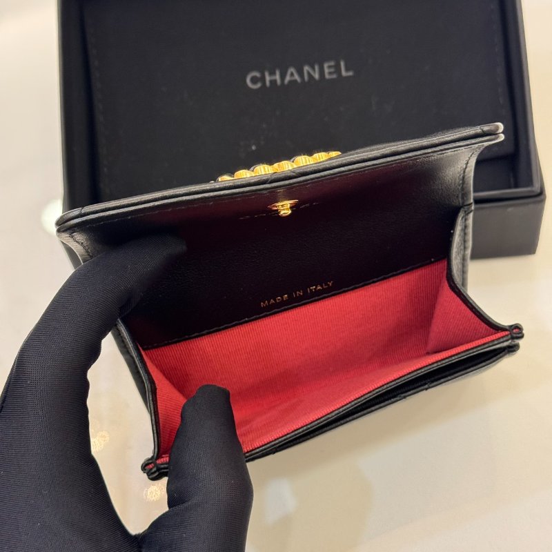*SHIHNA名牌精品* CHANEL 19 黑金 羊皮口蓋名片夾-3