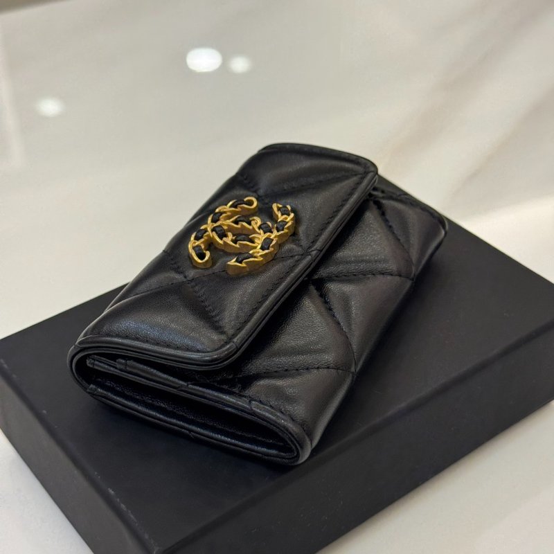 *SHIHNA名牌精品* CHANEL 19 黑金 羊皮口蓋名片夾-6