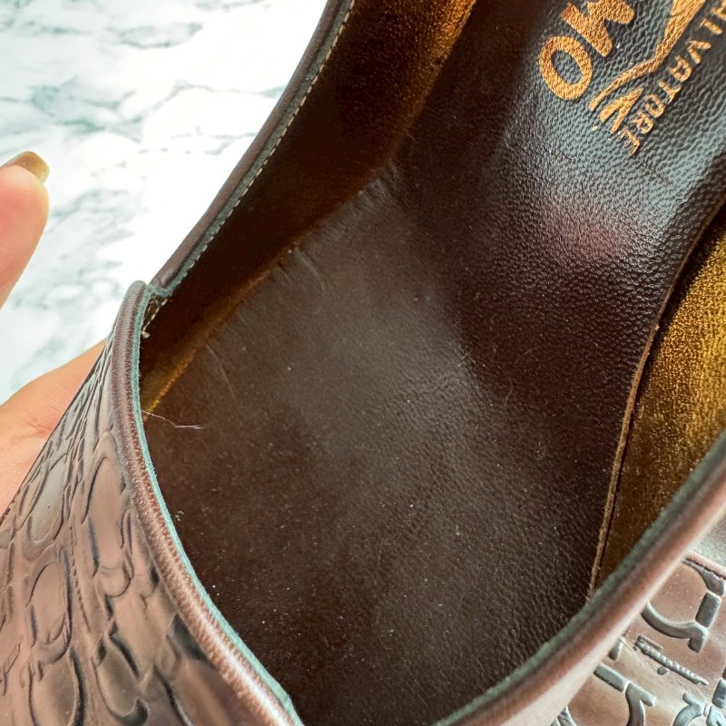 ❤️復古風格必入 Ferragamo 藏紅色復古高跟鞋-10