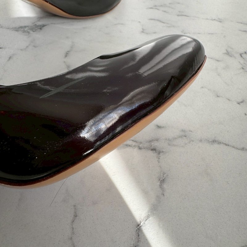 🎉可愛又性感 Louis vuttion 酒紅色金色鎖頭高跟鞋-15