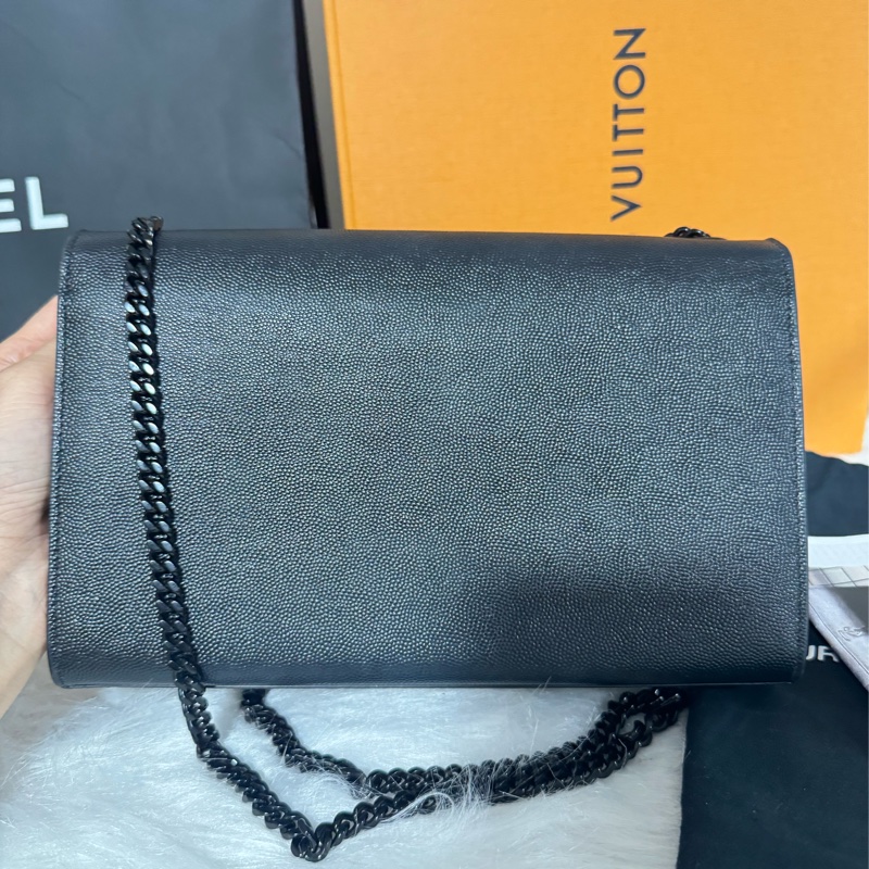 ysl kate so black 鏈包-13