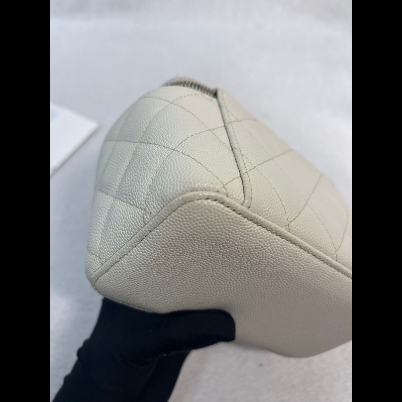 Chanel Vanity Case-8