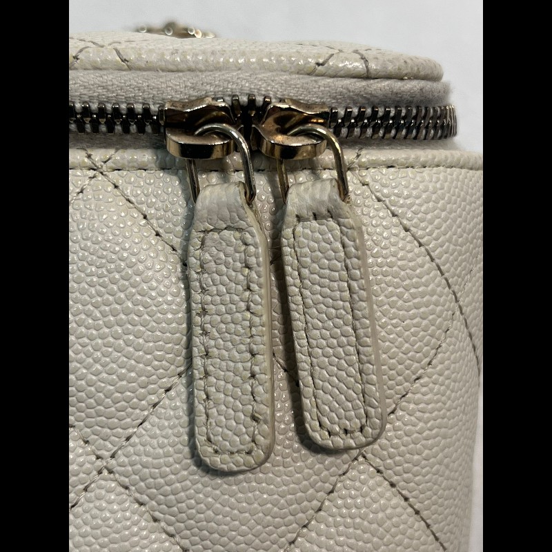 Chanel Vanity Case-12