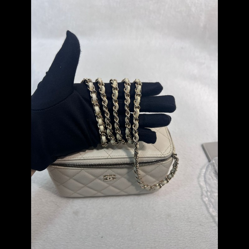Chanel Vanity Case-16
