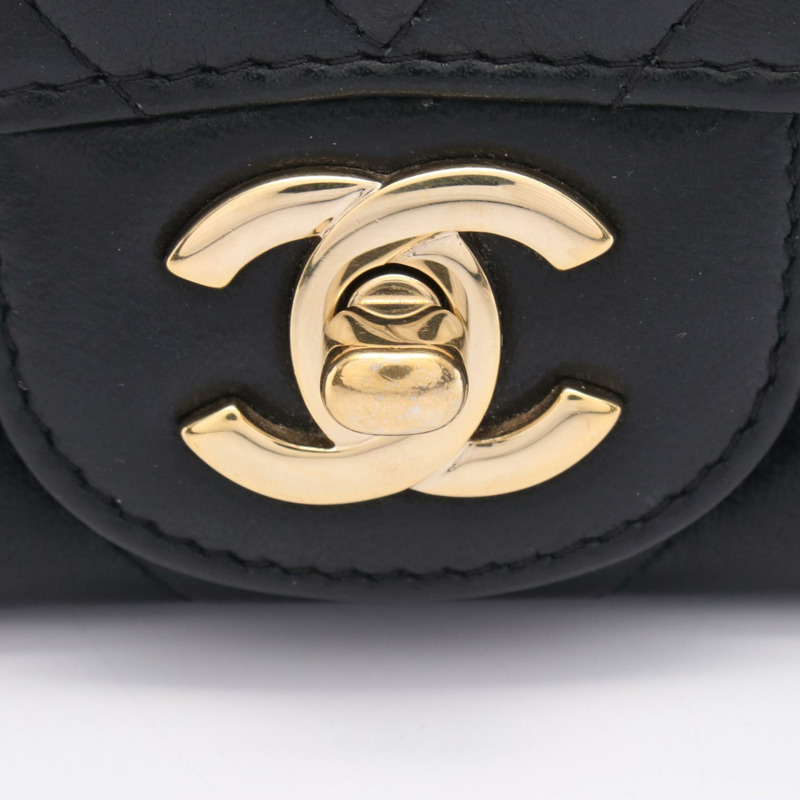 香奈兒 (CHANEL) 人字紋 V 字縫線迷你斜挎鏈條包，羊皮材質，黑色，金色五金，CC 標誌-8