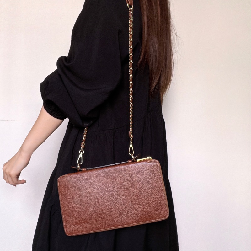 Celine 多用途真皮長夾 皮革收納包 手拿包 wallet on chain-0