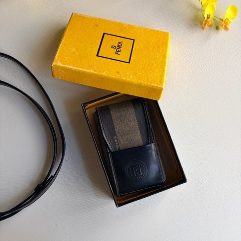Fendi 芬迪 真皮收納盒 短夾 香煙盒 小錢包 wallet on chain