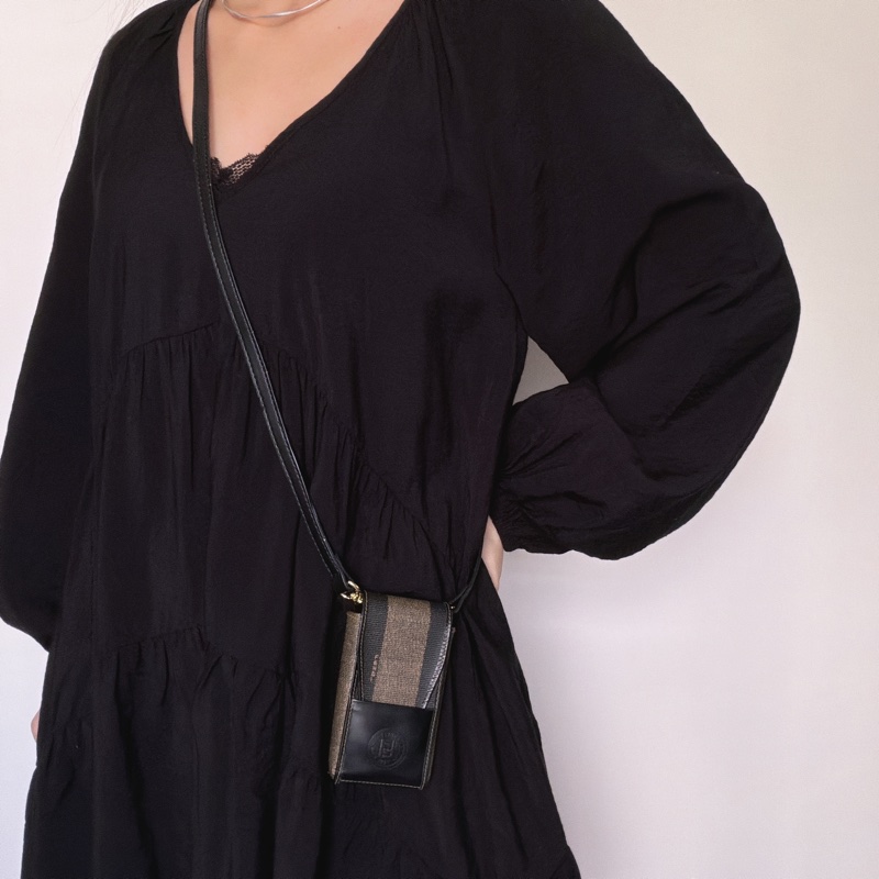 Fendi 芬迪 真皮收納盒 短夾 香煙盒 小錢包 wallet on chain-2