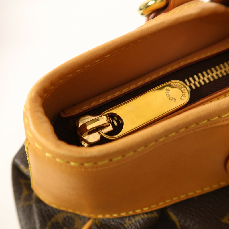 LOUIS VUITTON Monogram Boetie PM金扣手挽袋-18