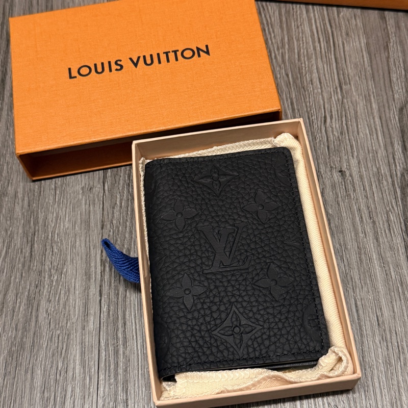 LV袋裝萬用錢包-4