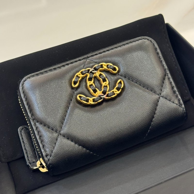 *SHIHNA名牌精品* CHANEL 19 黑金 羊皮零錢包芯片款-1