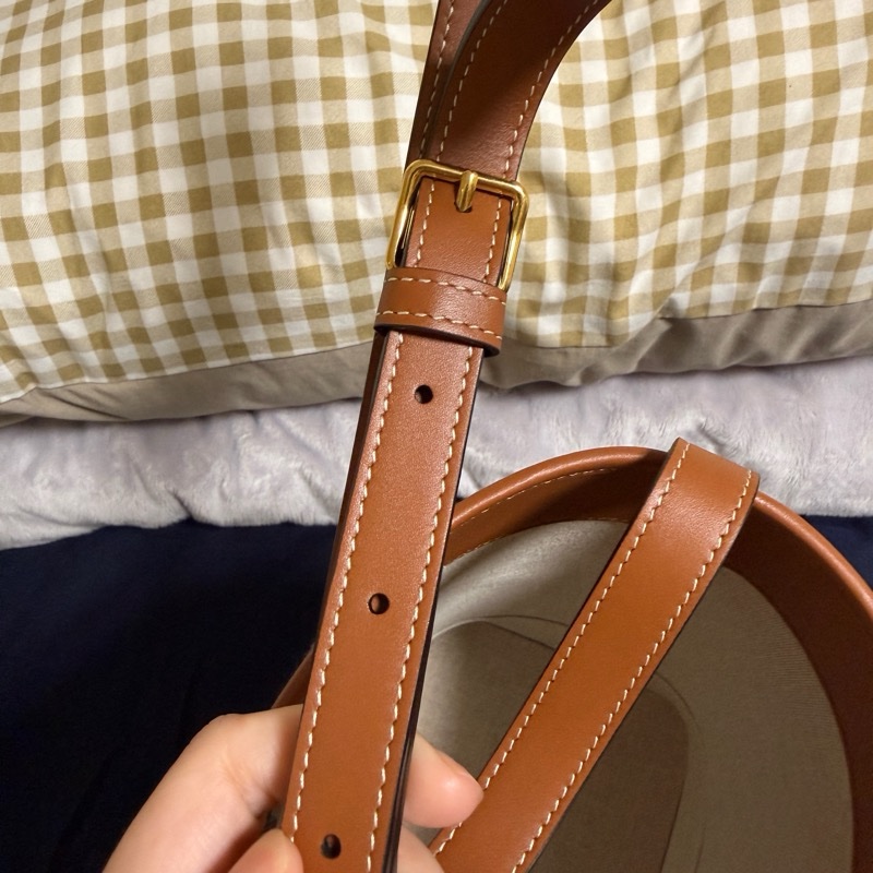 Small Bucket Cuir Triomphe 小款 布料 小牛皮飾邊 肩背包 水桶包-5