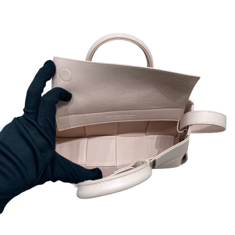 BOTTEGA VENETA 寶緹嘉 EAST-WEST ARCO TOTE BAG MINI 迷你編織格紋托特包 粉色 金釦-11