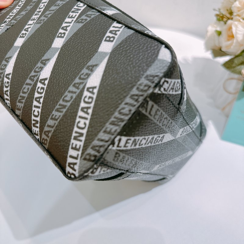 TW4723 Balenciaga 巴黎世家 塗鴉 手提 斜肩包Allover Logo Tote Bag Black x PHW-5