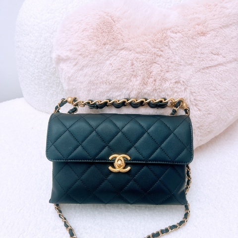 Chanel 黑金手柄翻蓋包