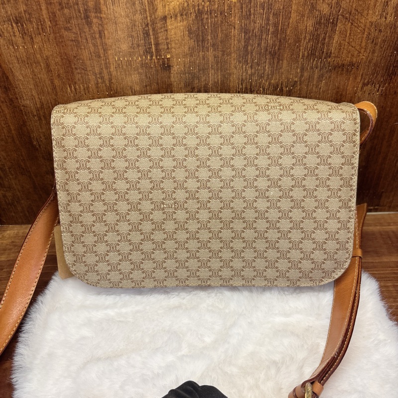 Celine 經典凱旋門斜背包-1